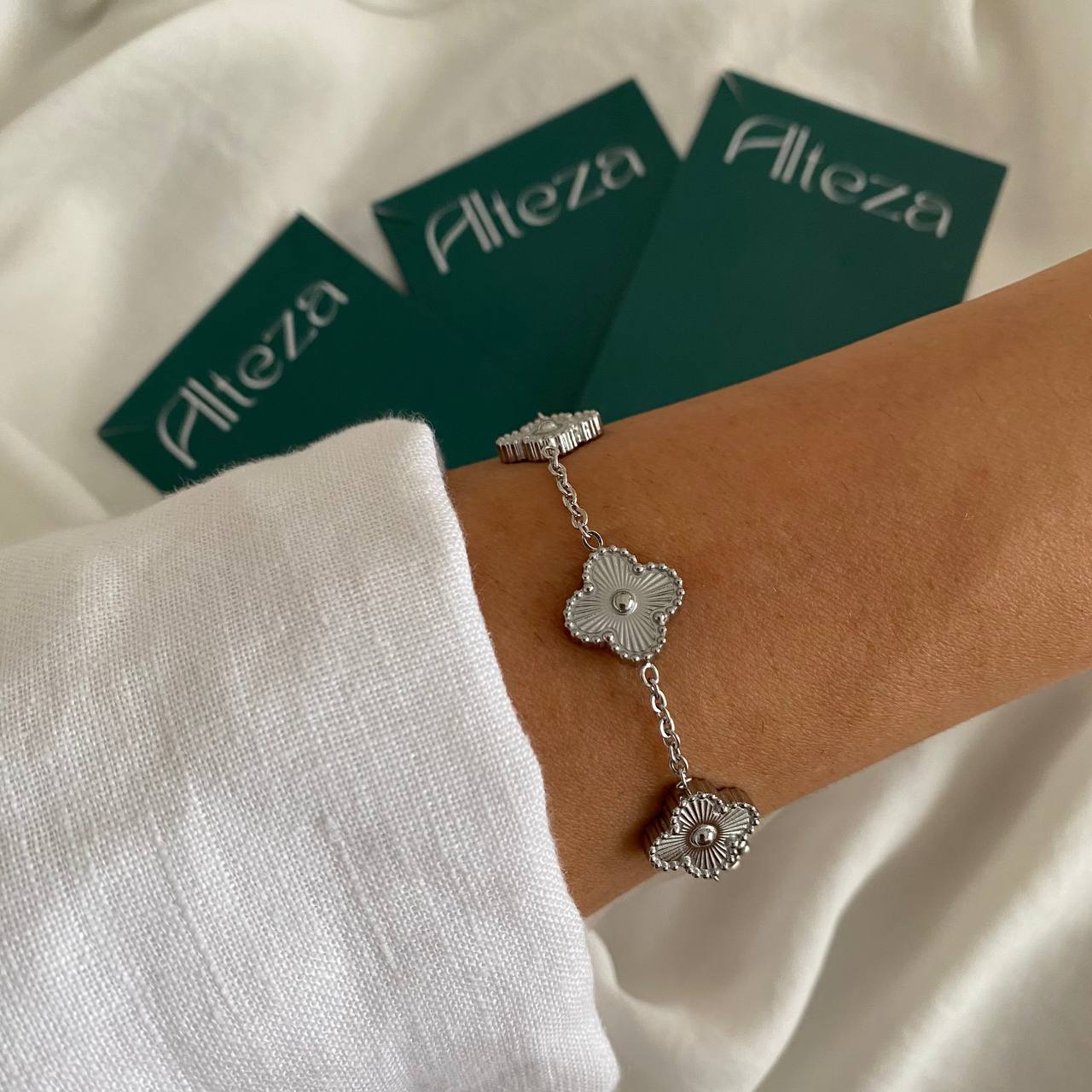 PULSERA BRANDA (2 colores)