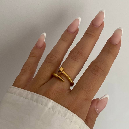 ANILLO CLAVO