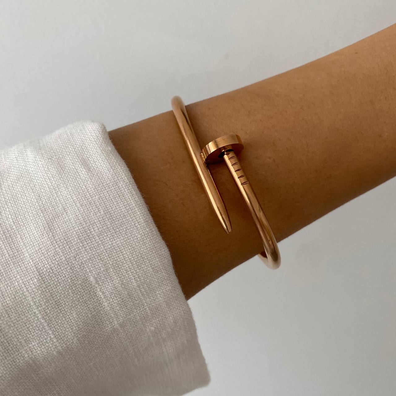 PULSERA CLAVO (3 colores)