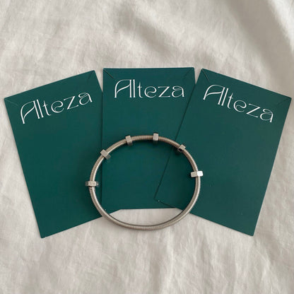 PULSERA NUT