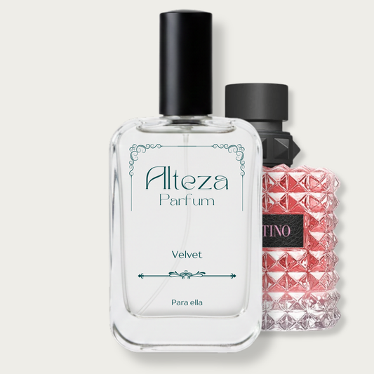 VELVET - Recuerda a Born in Roma de Valentino